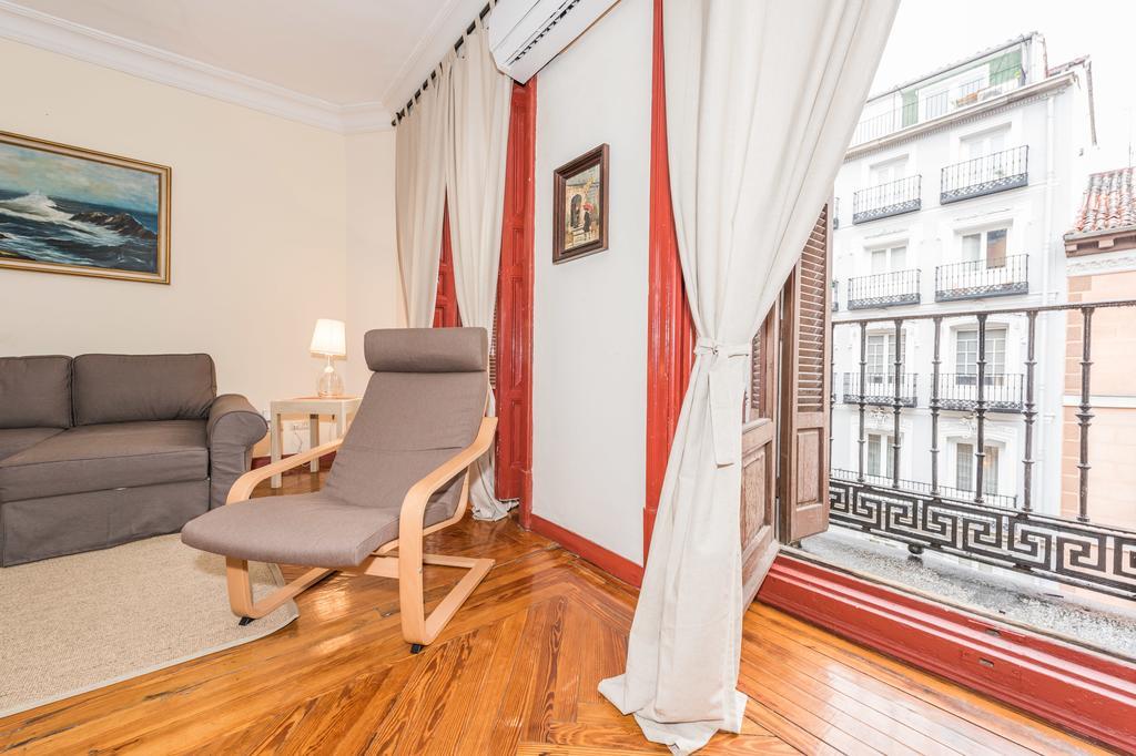 Apartamentos Madrid Centro B Экстерьер фото