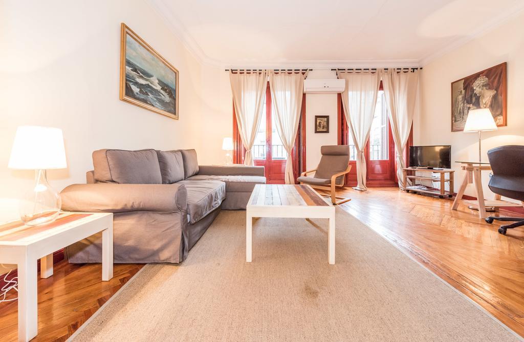 Apartamentos Madrid Centro B Экстерьер фото