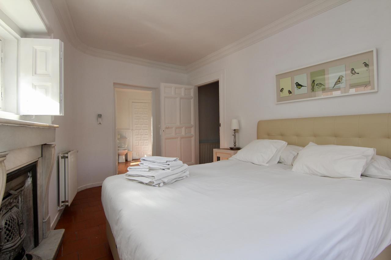 Apartamentos Madrid Centro B Экстерьер фото